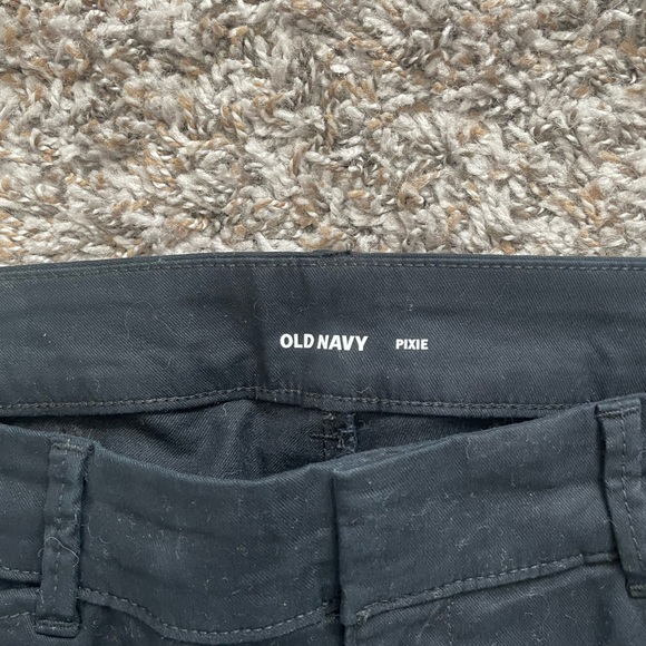 Old navy pixie pants - Picture 3 of 3